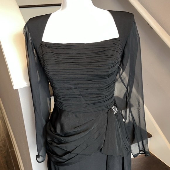 BB/Collections Classy Vintage Cocktail Dress Sz 8. Sheer Sleeves. Keyhole back - Picture 8 of 16